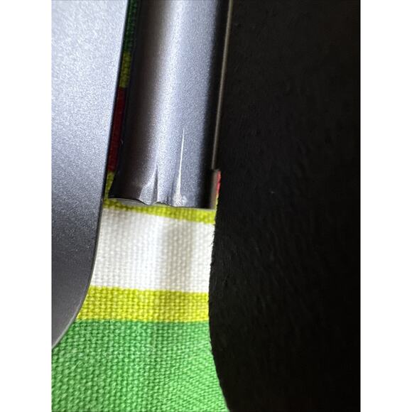 Genuine Apple A2975 Magic Keyboard for iPad Pro 11" M2 M3 M4 Black Pencil Holder - Picture 5 of 14